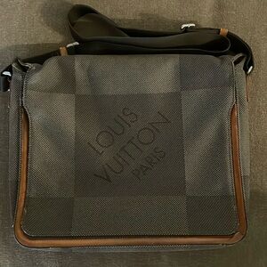 Louis Vuitton Black and Brown Damier Graphite Canvas Messenger Bag